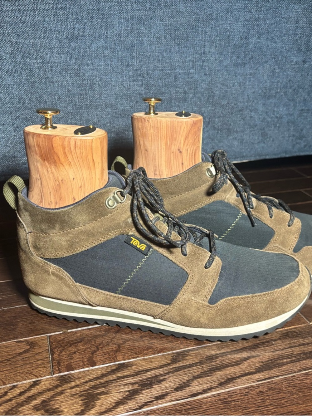 Teva Men's Brown and Navy Suede-Trim Sneakers - Picture 2 of 5